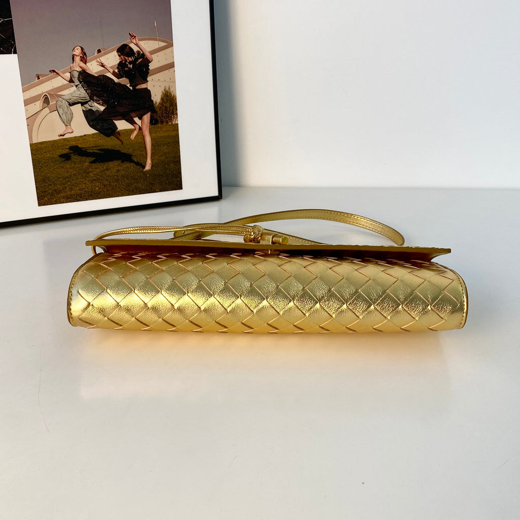 Stylish Woven Clutch Bag
