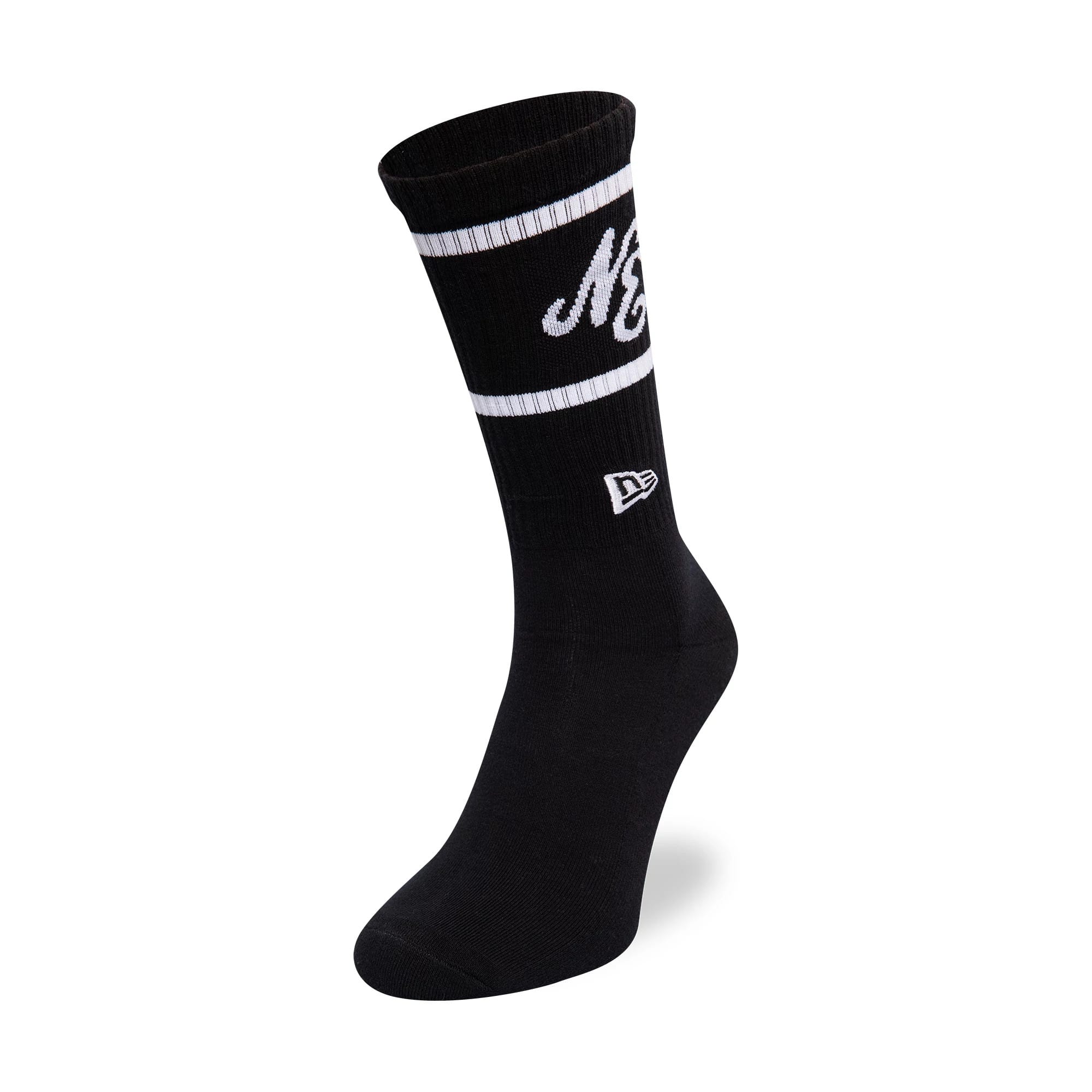 New Era Heritage Logo Black Crew Socks-kentox