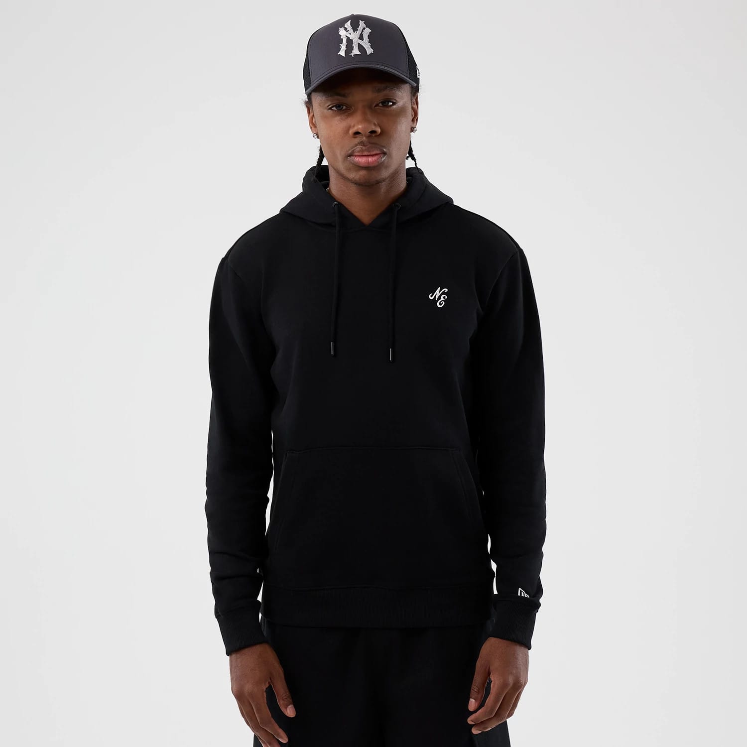 New Era Street Graphic Black Pullover Hoodie-kentox