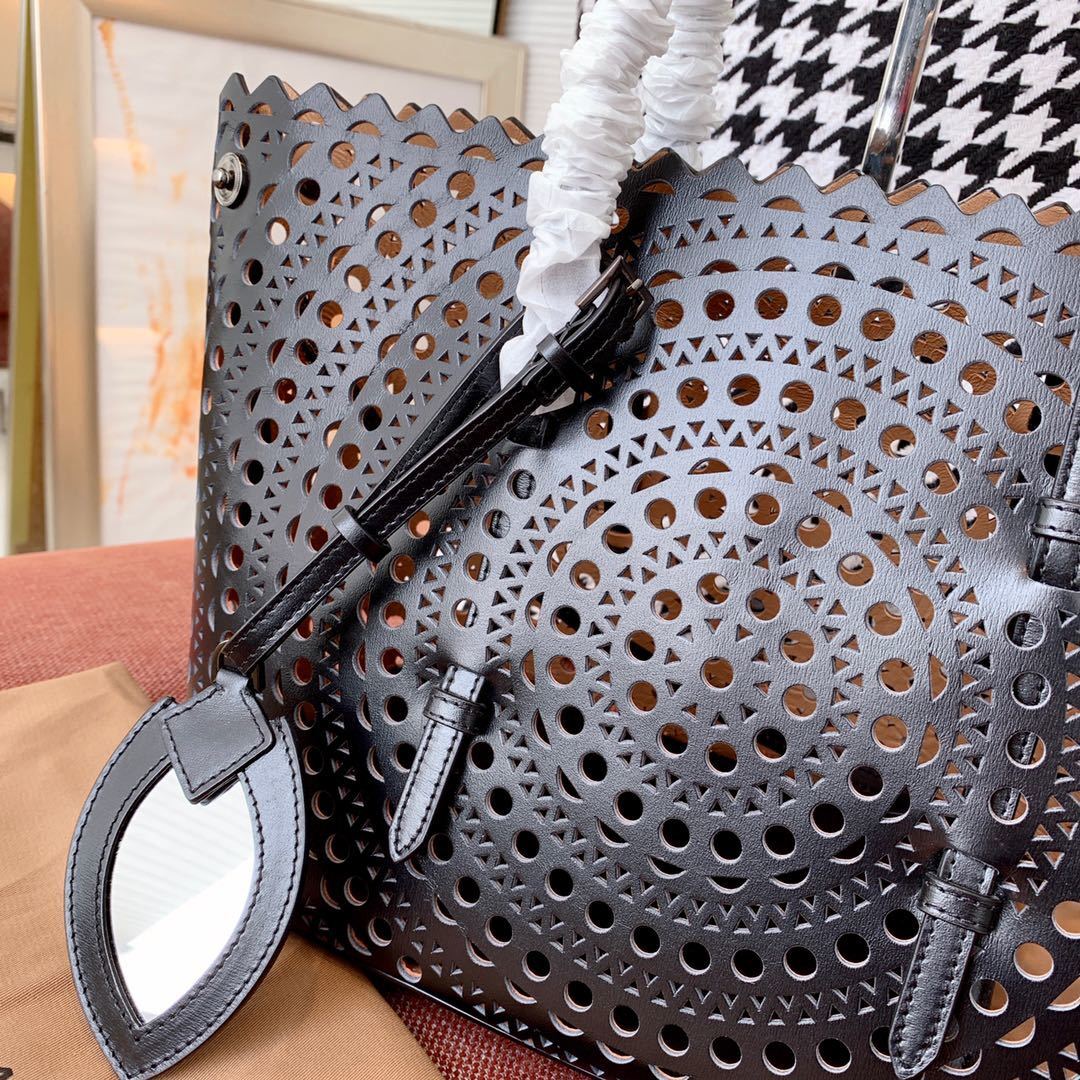 Stylish Hollow-Out Tote Bag