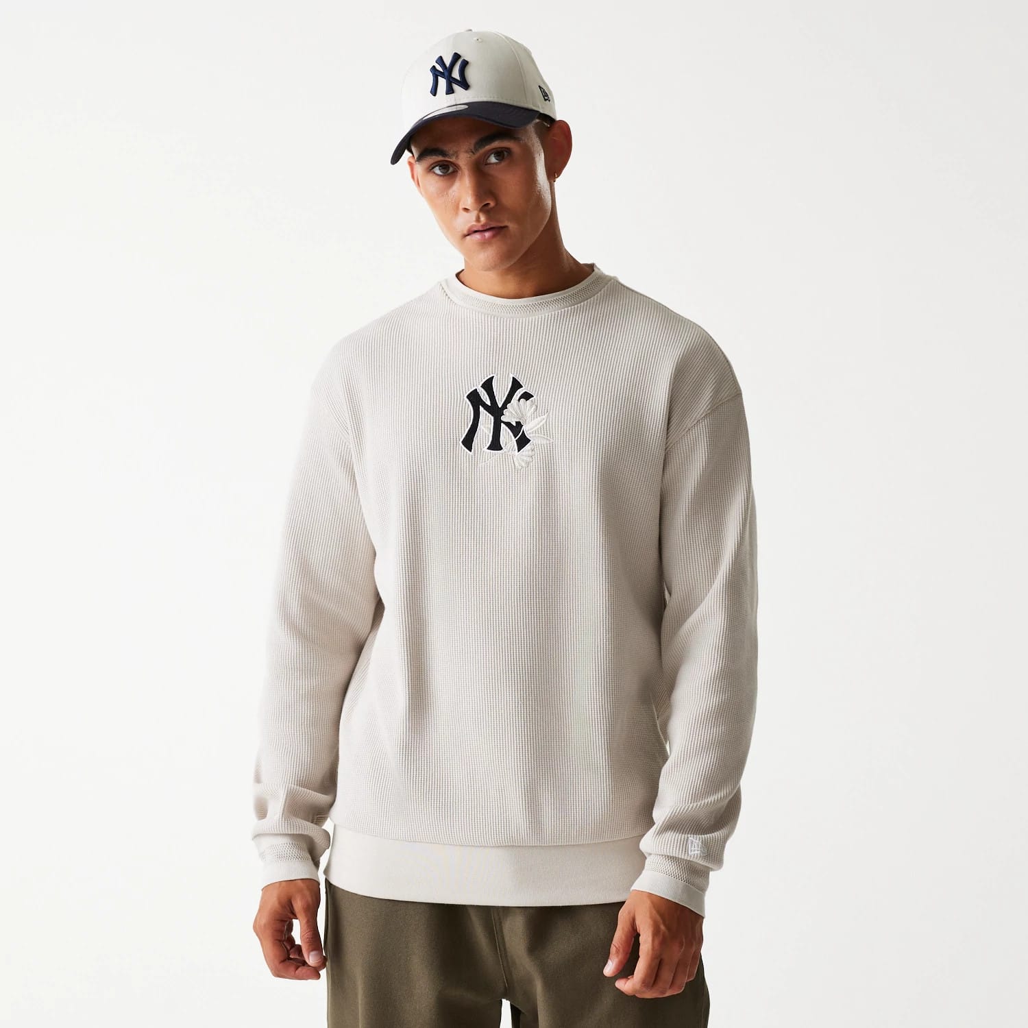 New York Yankees MLB Waffle Cream Oversized Crew Neck Sweater-kentox