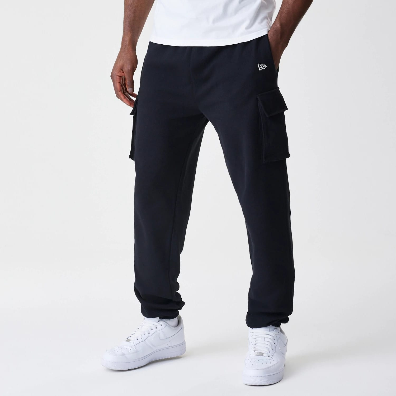 New Era Cargo Black Joggers-kentox