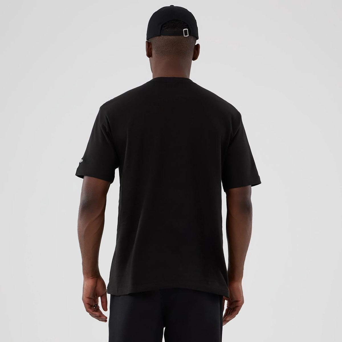 Friends Turkey Head Lifestyle Graphic Black T-Shirt-kentox