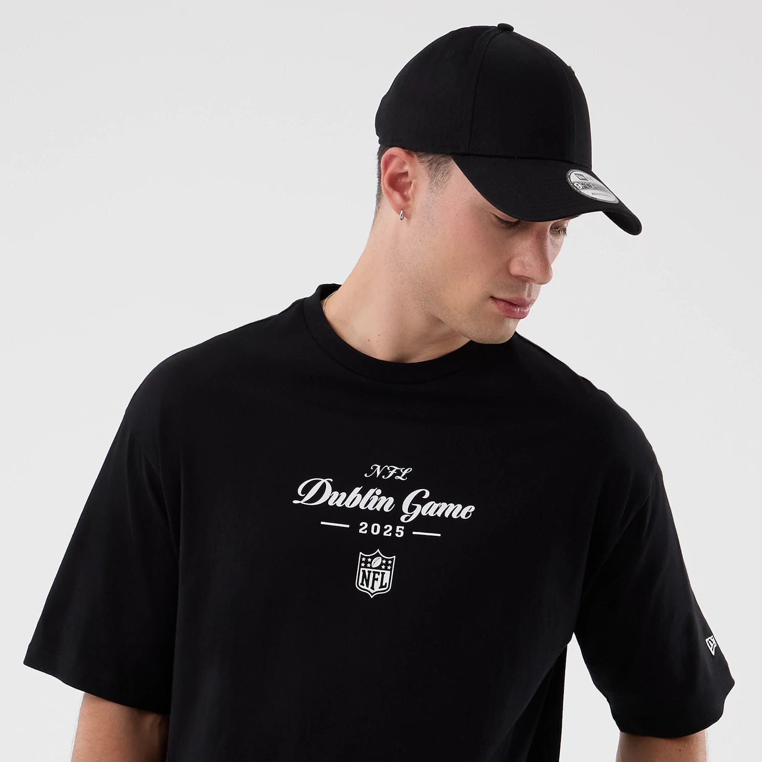 Dublin Game NFL International Series Games Black Oversized T-Shirt-kentox