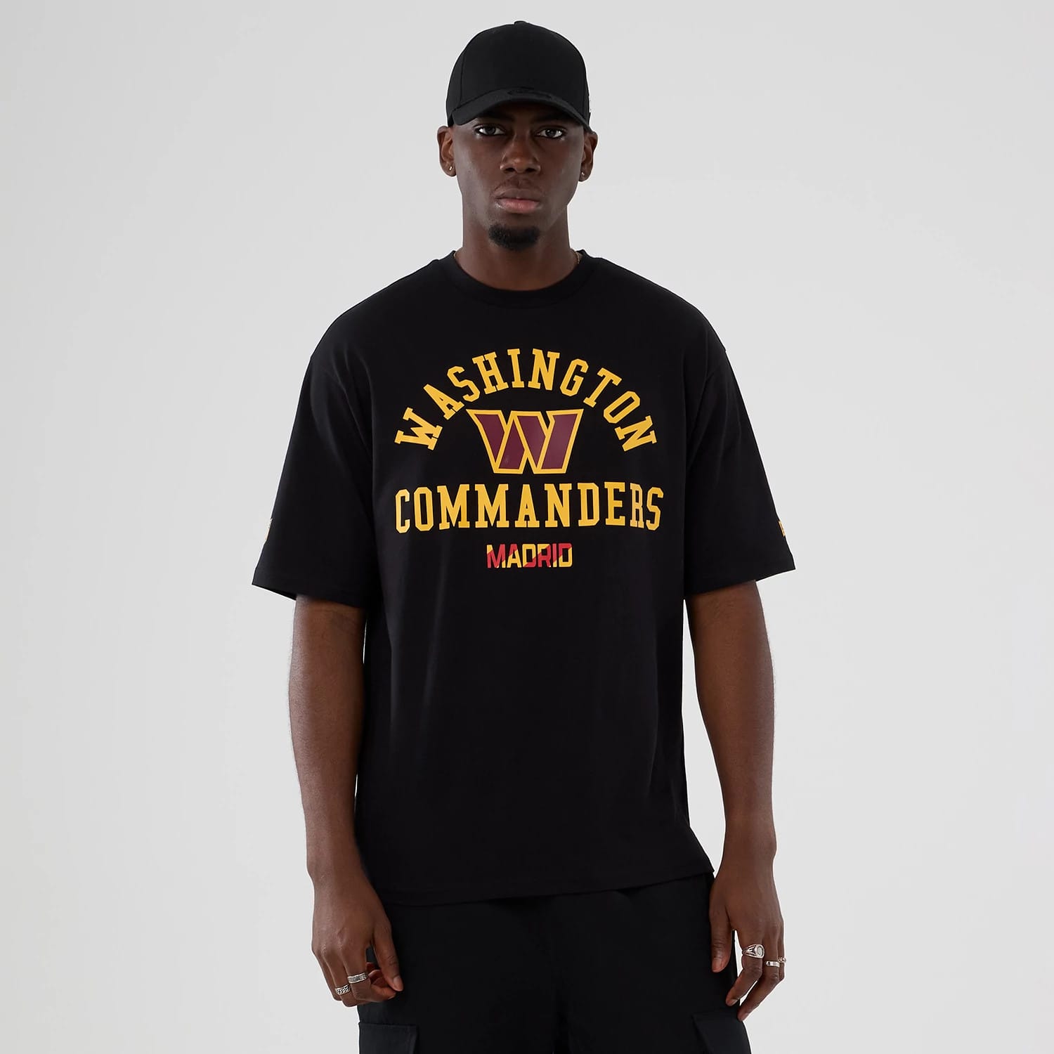 Washington Commanders NFL International Series Games 2025 Black Oversized T-Shirt-kentox