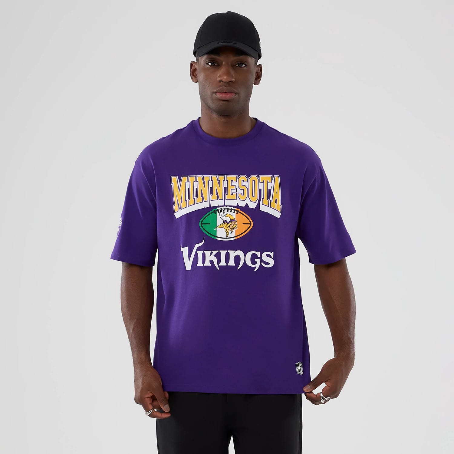 Minnesota Vikings NFL International Series Games 2025 Purple Oversized T-Shirt-kentox