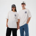 New York Yankees MLB Cap Graphic White Oversized T-Shirt-kentox