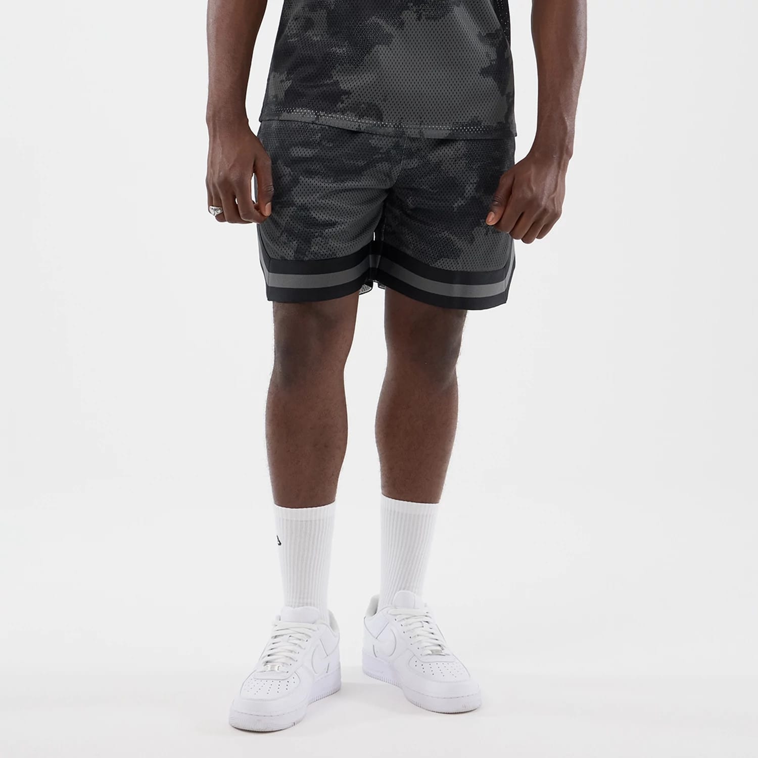 New Era All Over Print Mesh Black Camo Shorts-kentox