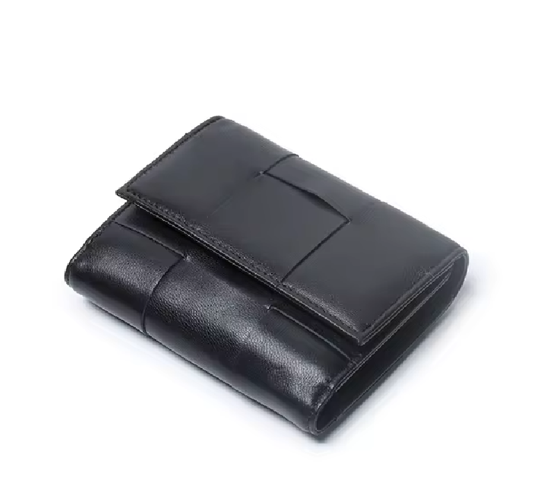 Sleek Bifold Zip Wallet – Compact and Secure for Everyday Essentials
