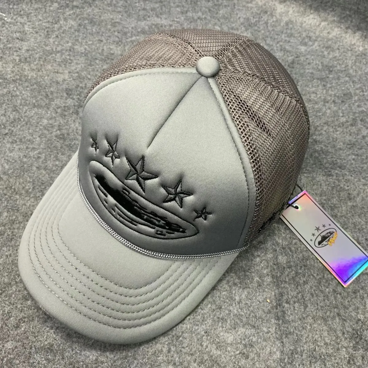 Island Unisex Mesh Trucker Cap Baseball Hat