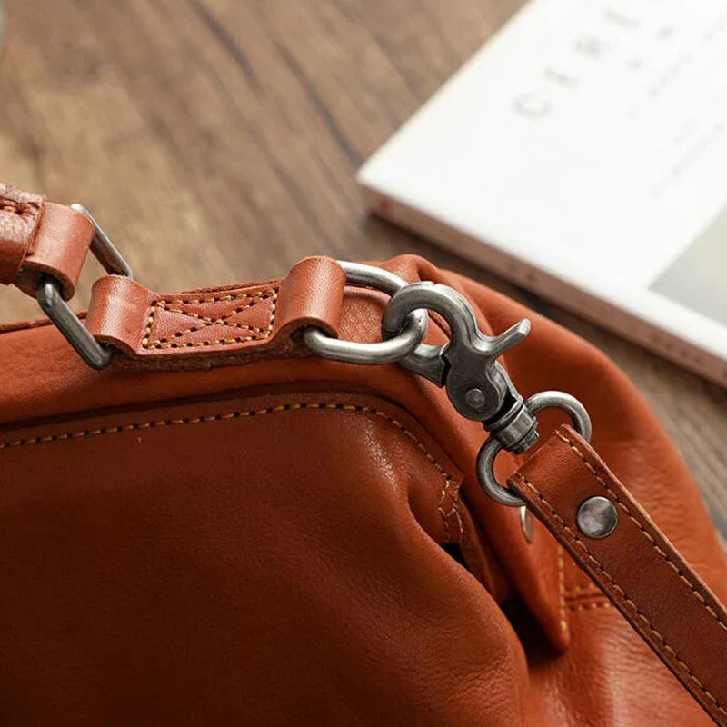 Vintage Leather Doctor’s Bag – Timeless Style & Classic Charm