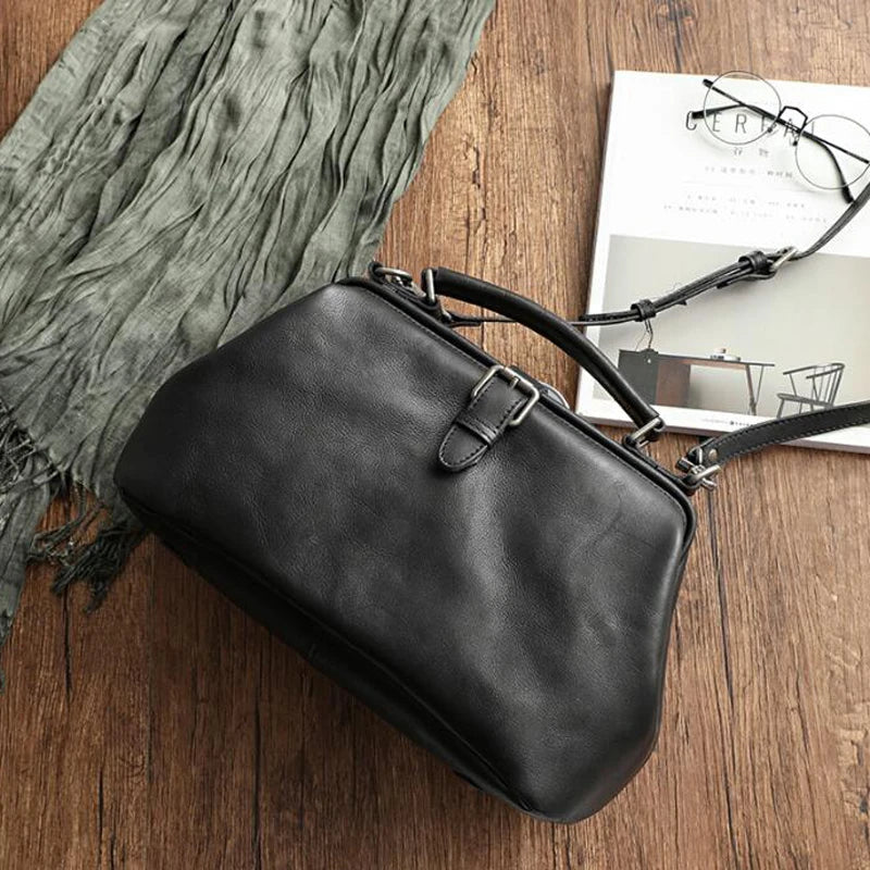 Vintage Leather Doctor’s Bag – Timeless Style & Classic Charm
