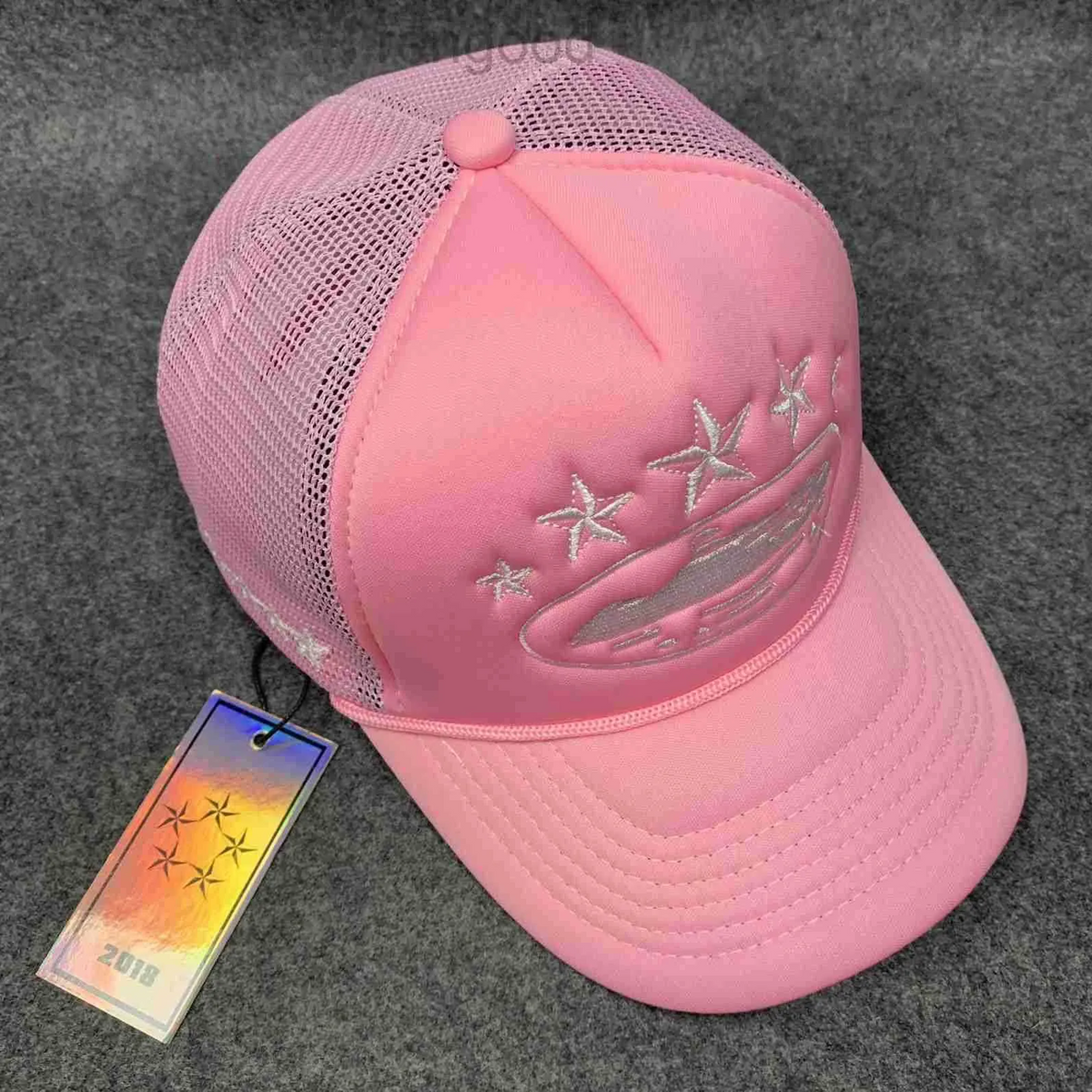 Island Unisex Mesh Trucker Cap Baseball Hat