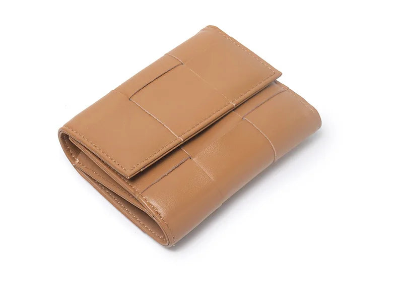 Sleek Bifold Zip Wallet – Compact and Secure for Everyday Essentials