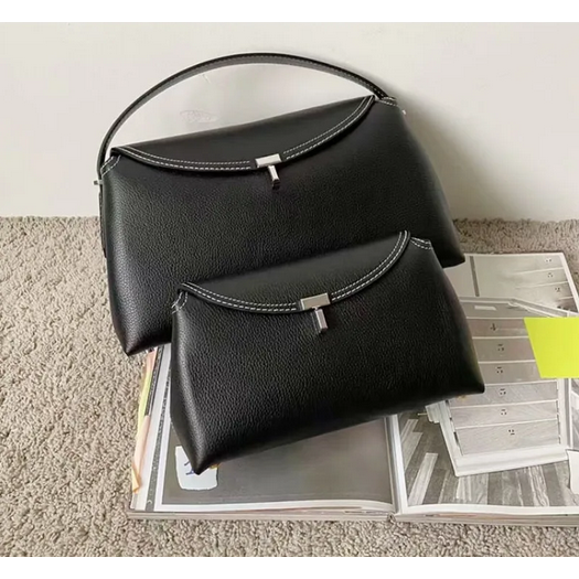 Elegant Leather Flap Shoulder Bag