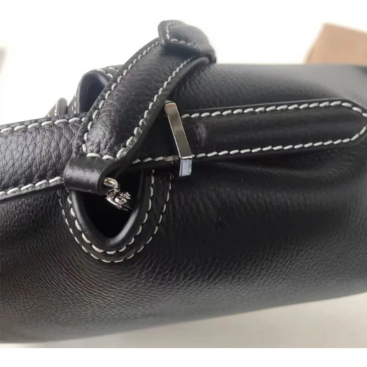 Elegant Leather Flap Shoulder Bag