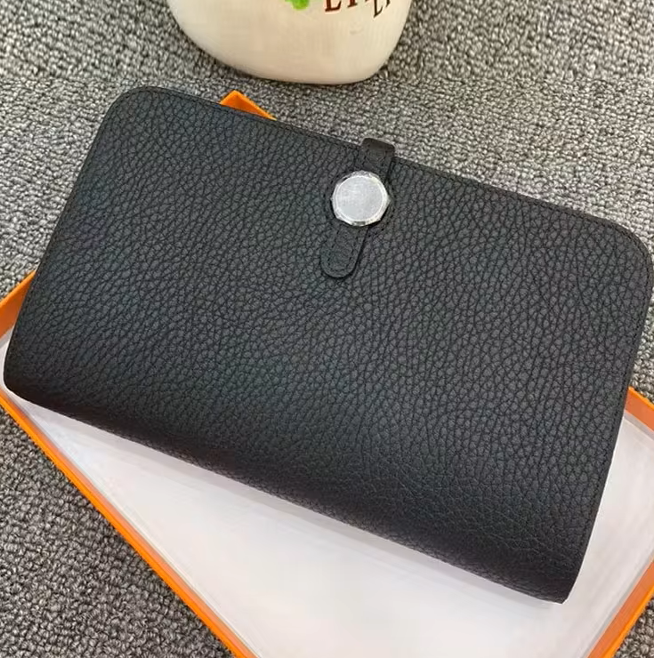 Large Grained Leather Wallet