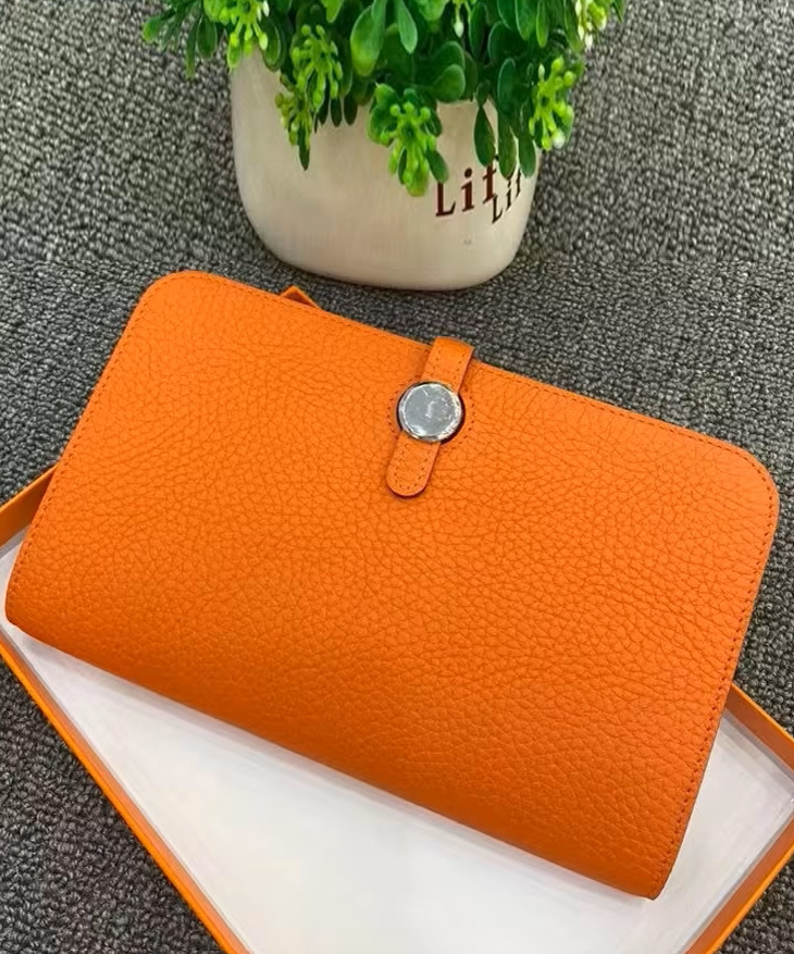 Large Grained Leather Wallet
