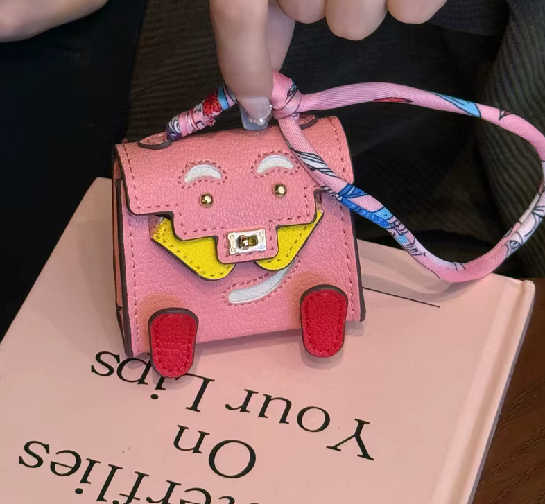 Mini Bag Pendant Coin Purse – Adorable & Practical Everyday Accessory