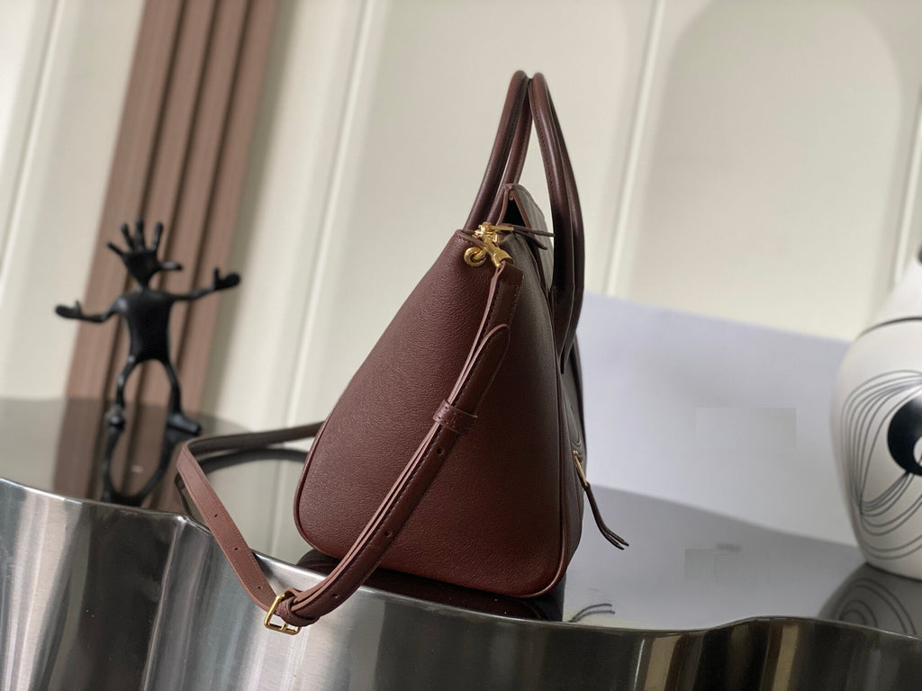 Elegant Contour Wing Tote Handbag