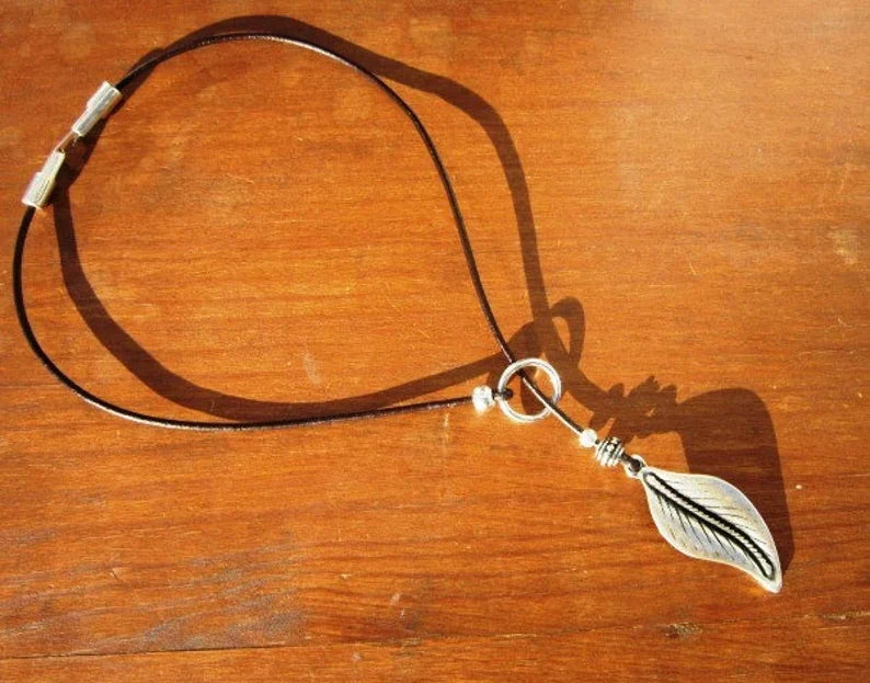 Elegant Silver Leaf Y Necklace