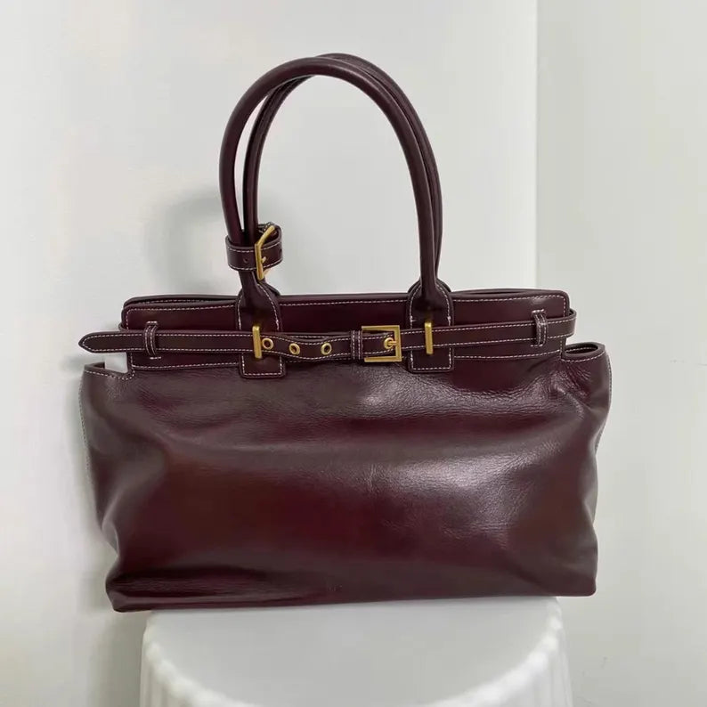 Stylish Leather Buckle Handbag for Everyday Elegance